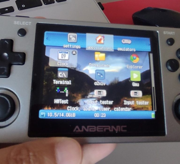 AnbernicRg350-840x765